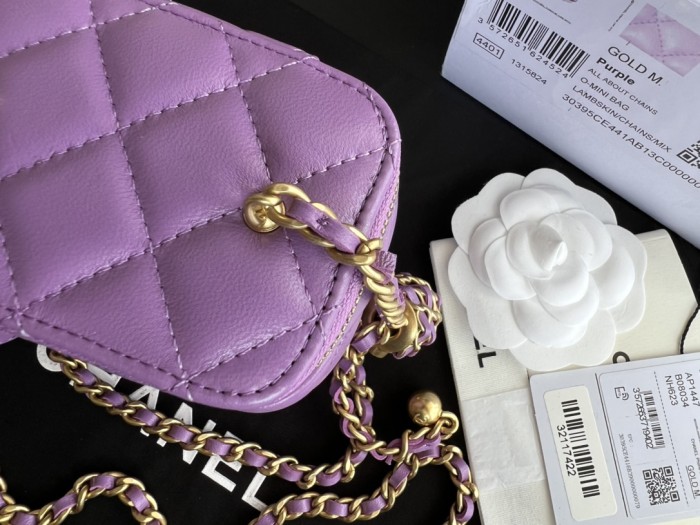 Handbag   Chanel AP1447  size  8.5cmx11cmx7 cm