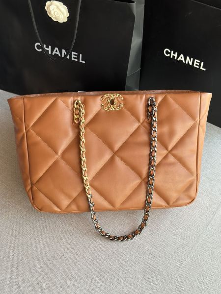 Handbag   Chanel  AS366  size 24 X41 X10  cm