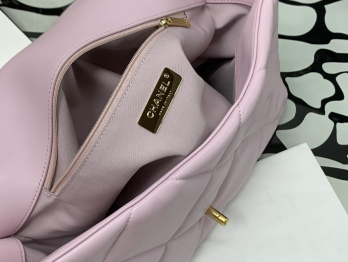 Handbag   Chanel  size  36  cm