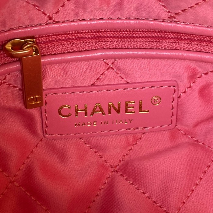  Handbag   Chanel  AS3263  size  18X20X6.5 cm