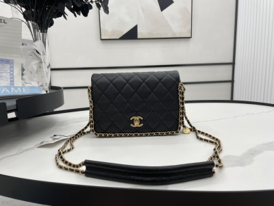 Handbag  Chanel  AS3467  size  20*23*8 cm