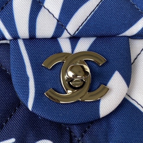 Handbag  Chanel AS3522  size 20 cm