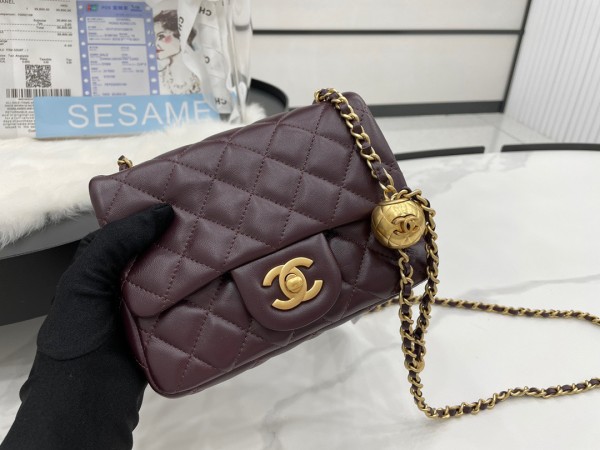 Handbag  Chanel  AS1786  size  18×13×7 cm