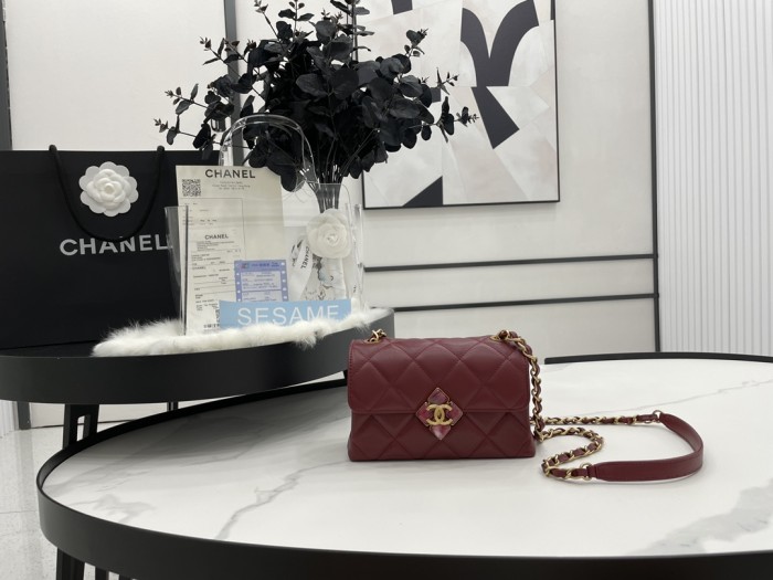 Handbag  Chanel AS2633  size 18*7*12 cm