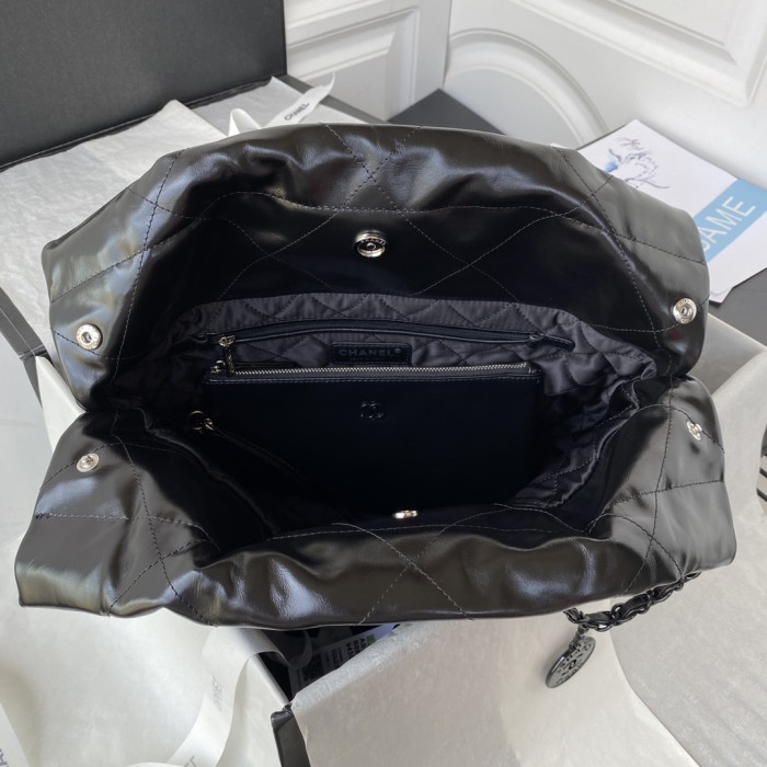 Handbag   Chanel  AS3260  size  35x37x7 cm