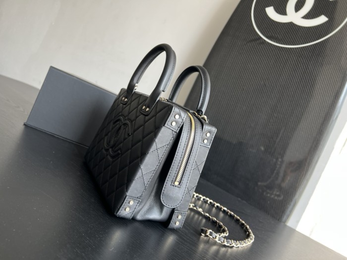  Handbag  Chanel  3344  size  20.5cm15cmx10.5 cm