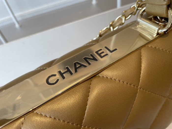 Handbag  Chanel  92236  size  25x12x17 cm