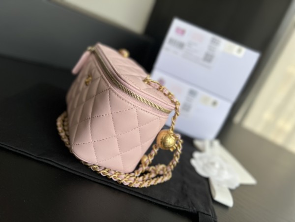 CHANEL Sheepskin Box Bag, Shoulder Bag, Crossbody Bag Women's Light Pink AP2303-B02916-NR644 size 17*8*9.5 cm