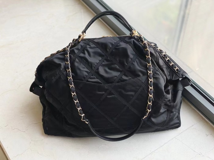 Handbag  Chanel  99150  size  25×46×28 cm