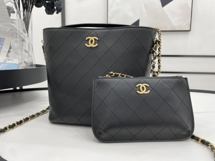 Handbag  Chanel   AS3452 size  21*26*13 cm
