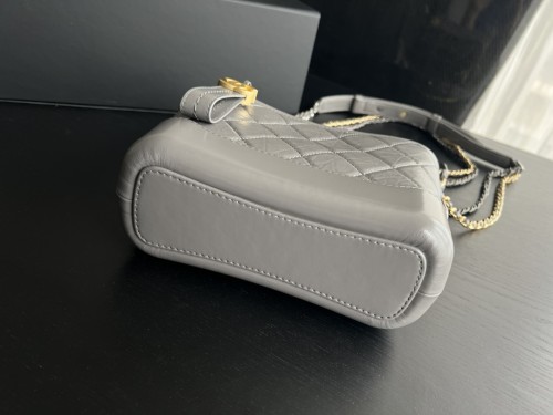  Handbag  Chanel  size 20cm15cm8 cm