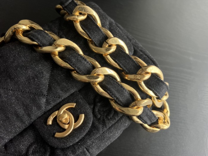  Handbag  Chanel  3216  size  23 cm 