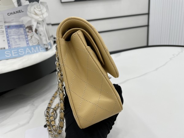 Handbag  Chanel  01112  size  25 cm