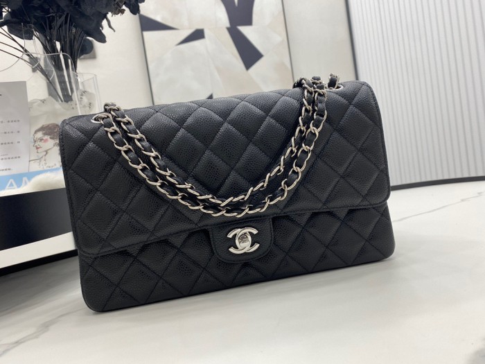 Handbag  Chanel  37587  size  28 cm
