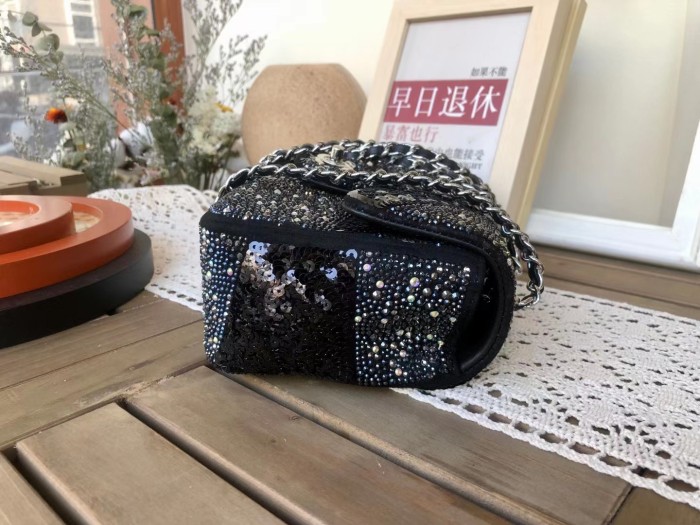 Handbag  Chanel   size  𝟐𝟎 𝐜𝐦