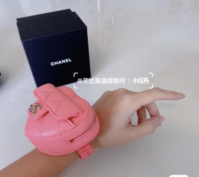  Handbag  Chanel  size  8*8.5*5.5* cm