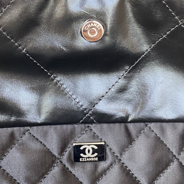 Handbag   Chanel  AS3261  size  39×42×8 cm