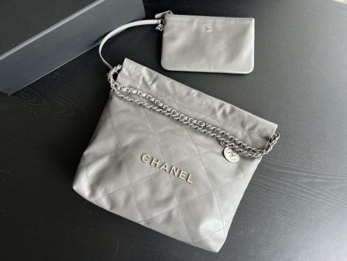 Handbag  Chanel  size  35cmx37cmx7 cm