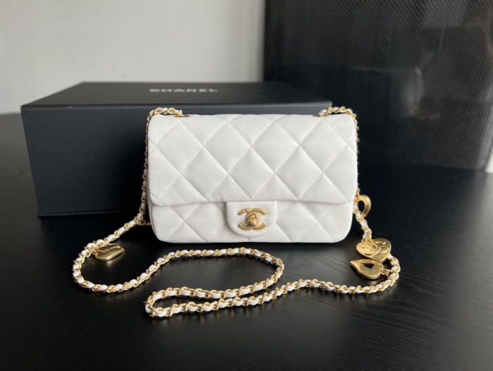Handbag  Chanel  3457  size 20 cm