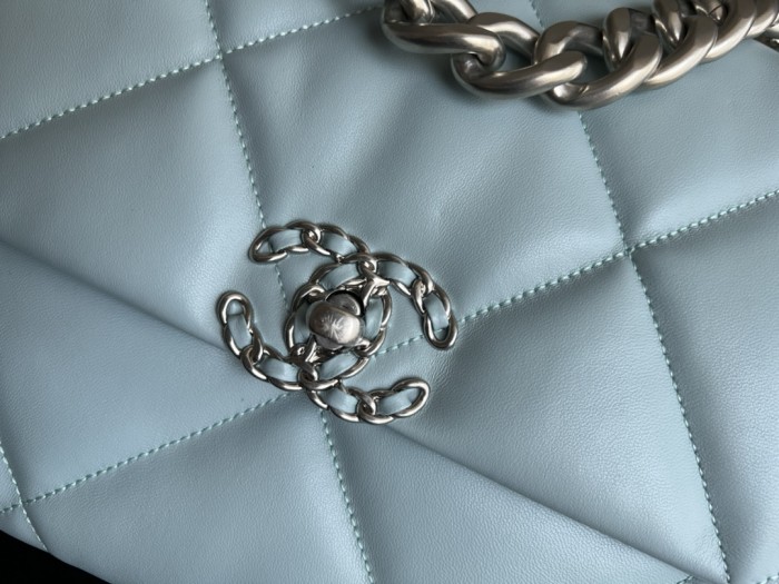 Handbag  Chanel  1161  size  30cmx20cm10 cm