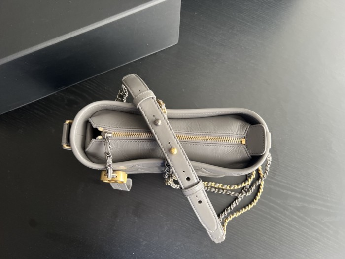  Handbag  Chanel  size 20cm15cm8 cm