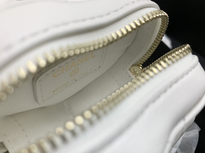  Handbag  Chanel   size  8*8.5*5.5* cm