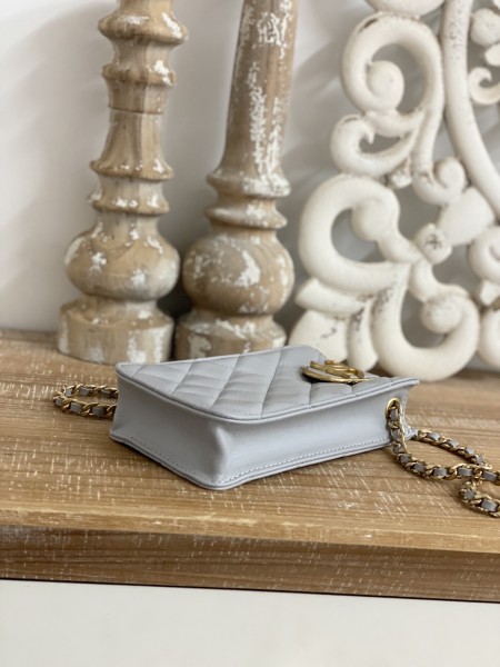 Handbag  Chanel  2981  size 18*3*10  cm