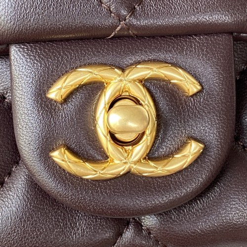 Handbag  Chanel  AS3609  size 16*25*10 cm