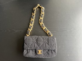  Handbag  Chanel  3216  size  23 cm 