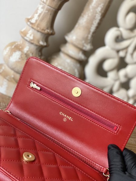 Handbag  Chanel  81225 size  19 cm