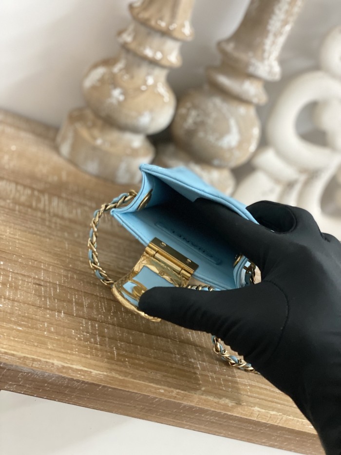 Handbag  Chanel 2981  size  18*3*10  cm