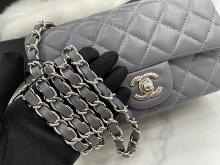 Handbag  Chanel  01116  size  20 cm
