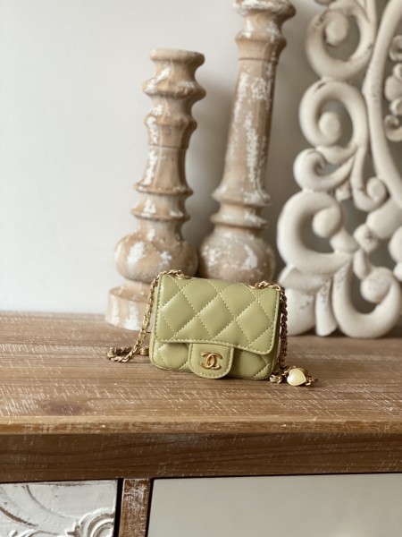 Handbag  Chanel  81227  size  11 cm