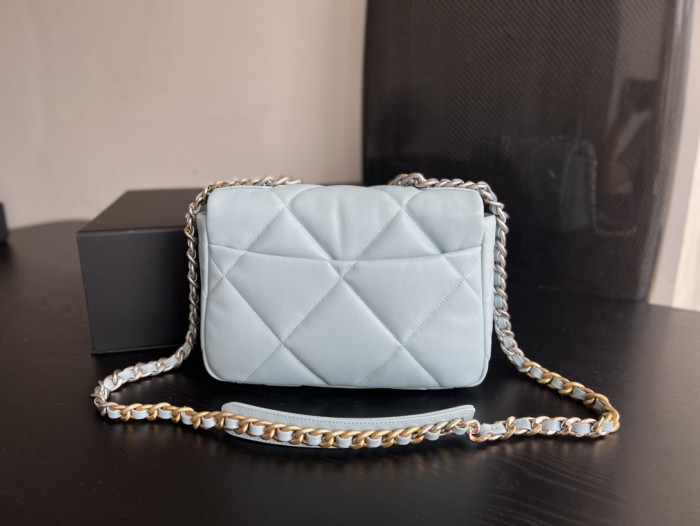Handbag  Chanel  1160 size 26cmx16cmx9 cm