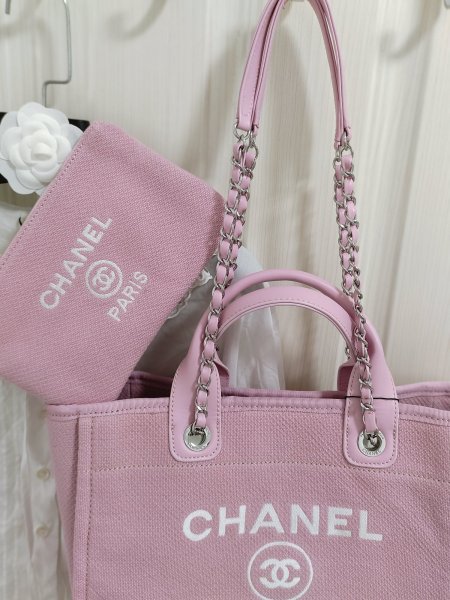 Handbag  Chanel  size  38 cm