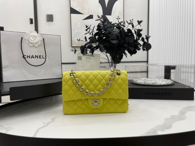 Handbag  Chanel  01112  size  25 cm