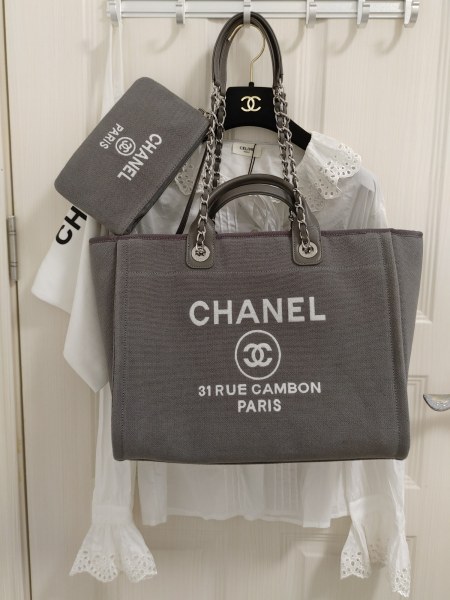  Handbag  Chanel  size  38 cm