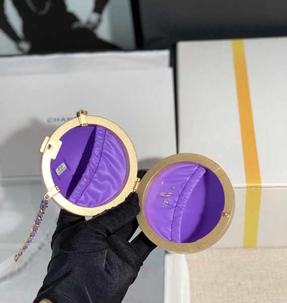 Handbag  Chanel  size 8 cm