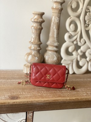 Handbag  Chanel  81228  size  12.5 cm