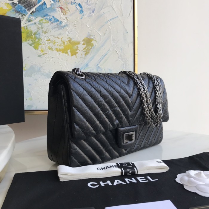 Handbag  Chanel 1112  size  25.5x16x7 cm