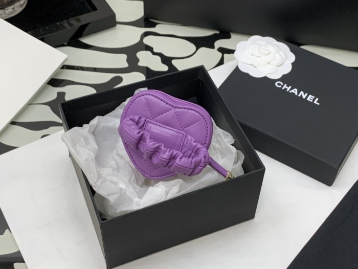  Handbag  Chanel   size  8*8.5*5.5* cm