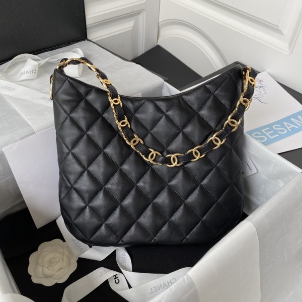 Handbag  Chanel  AS3631  size 26×30×7 cm