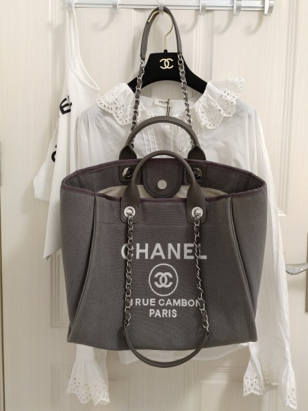  Handbag  Chanel  size  38 cm