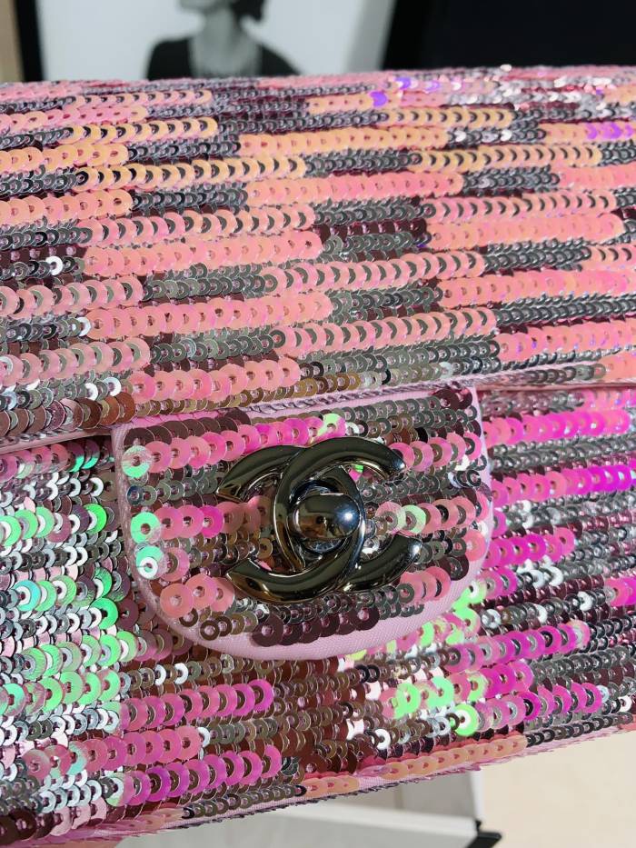 Handbag  Chanel  size 19 Cm