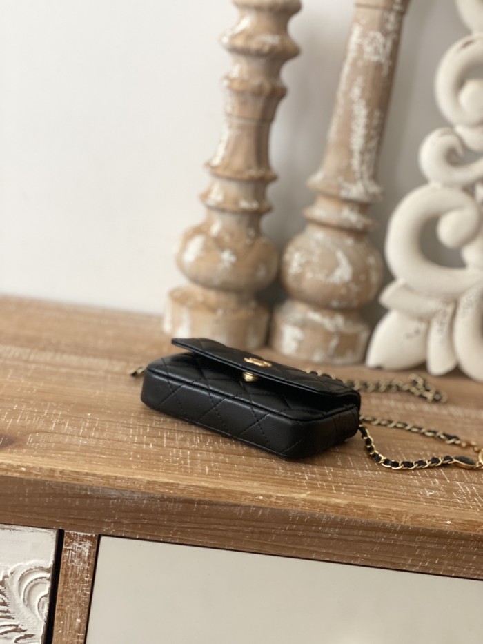 Handbag  Chanel  81228 size  12.5 cm