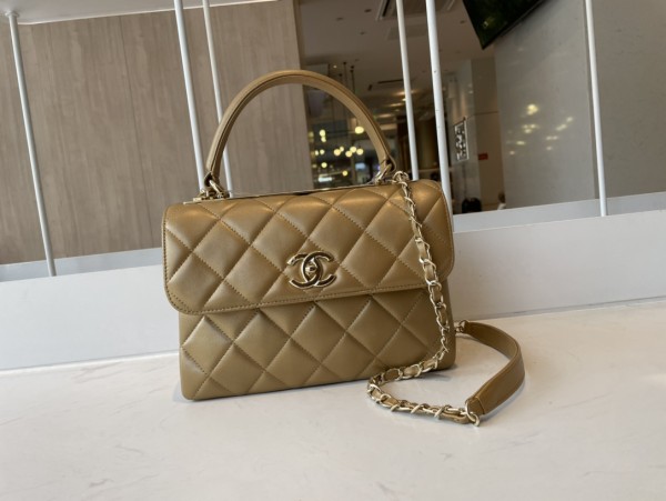 Handbag  Chanel  92236  size  25x12x17 cm