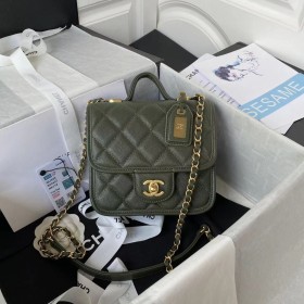 Handbag  Chanel   AS3652  size 17x20.5x6 cm