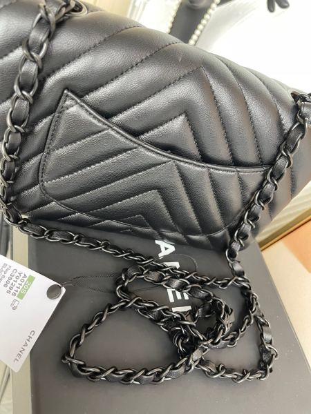 Handbag  Chanel  01116  size 20 cm
