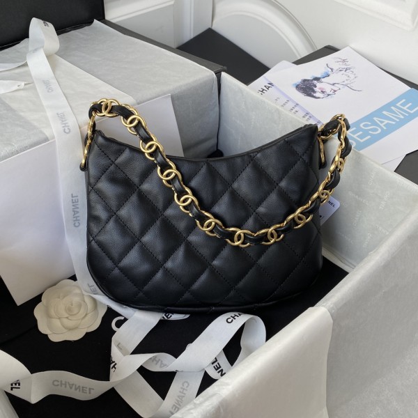  Handbag   Chanel  AS3562  size  17.5X24X6 cm