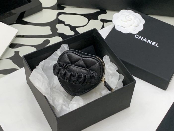  Handbag  Chanel  size  8*8.5*5.5* cm